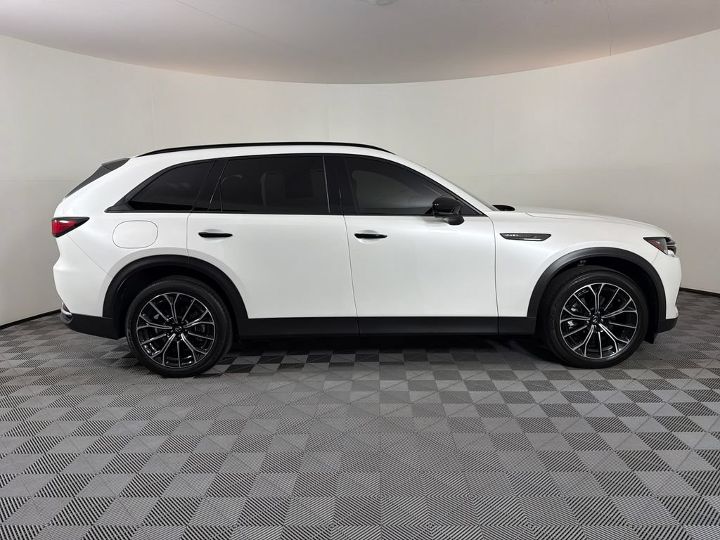 Used 2025 MAZDA CX-70 Plug-In Hybrid w/ Premium Plus AWD/4WD image 2