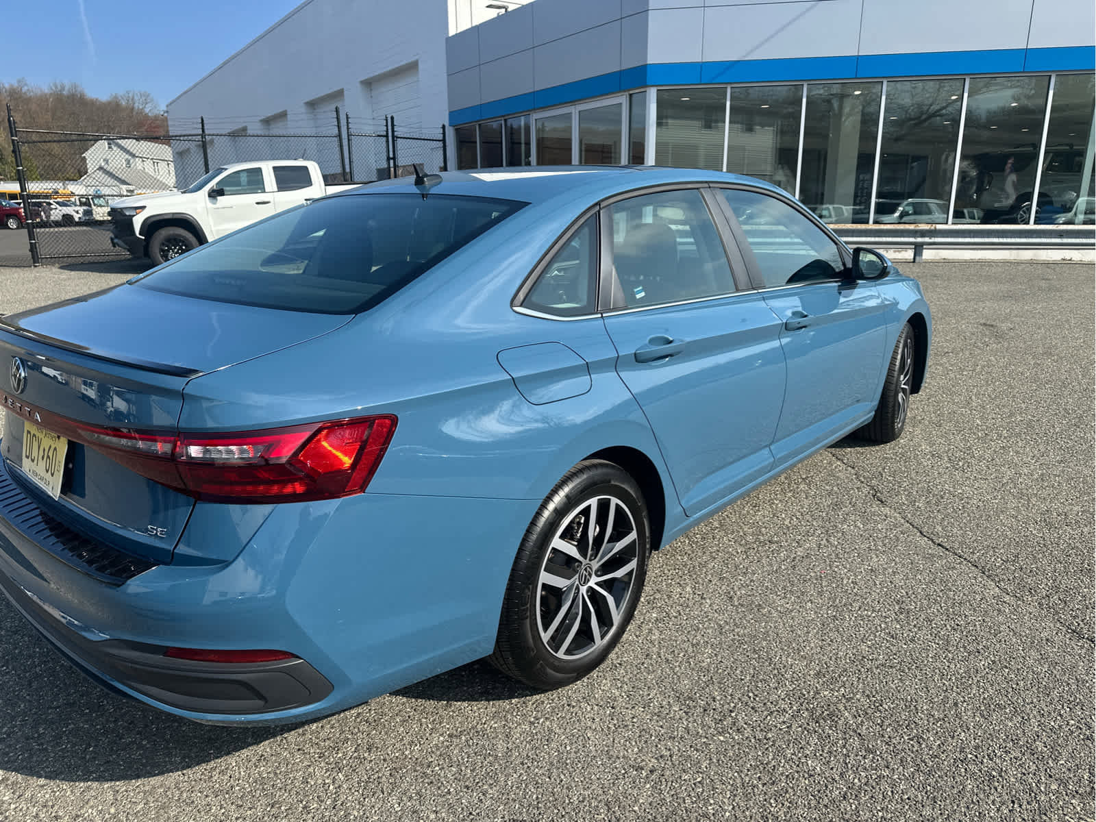 Used 2025 Volkswagen Jetta SE w/ Sunroof Package image 5