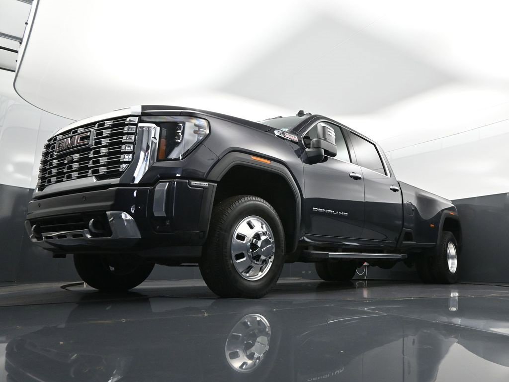 Certified 2024 GMC Sierra 3500 Denali w/ Technology Package image 42