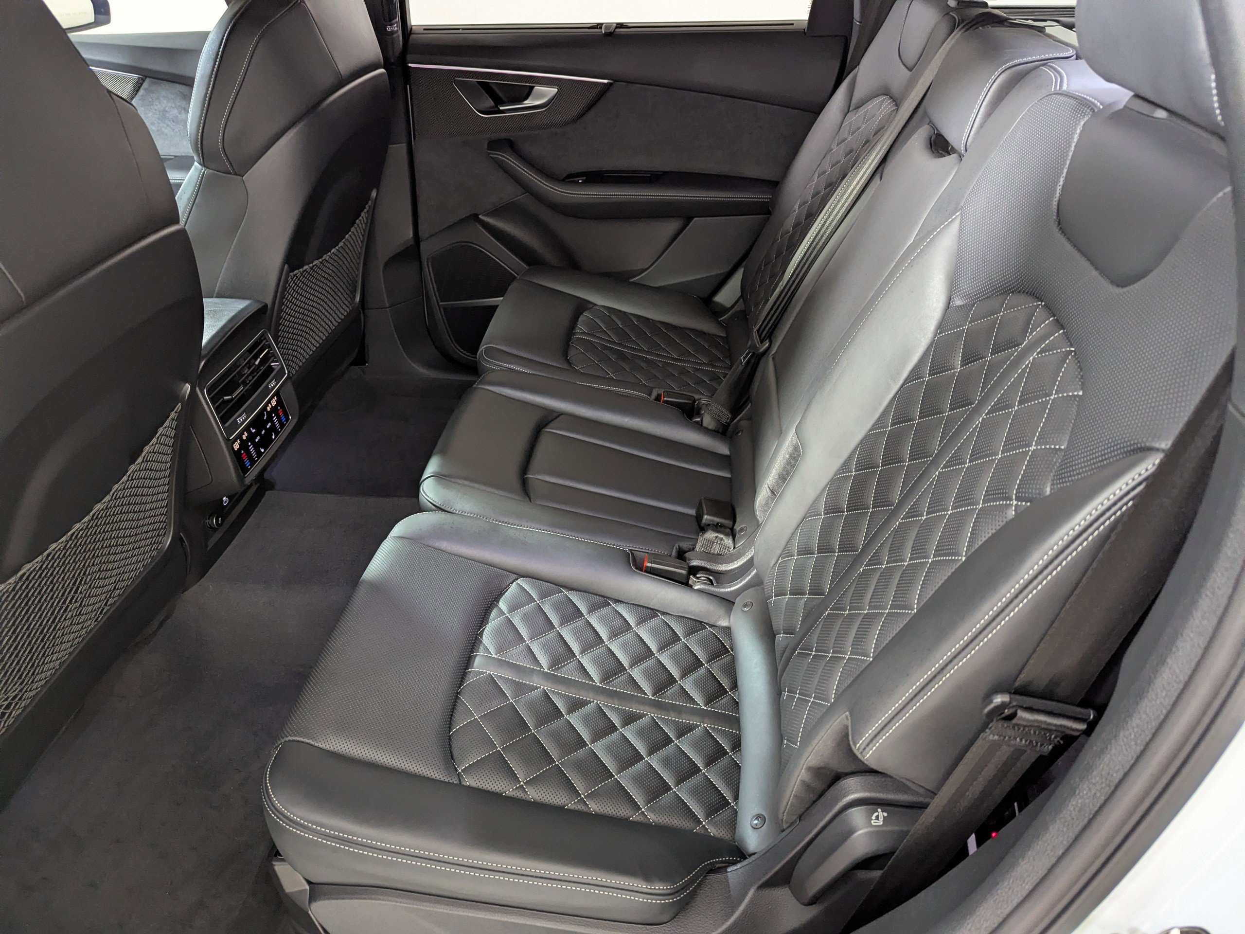 Certified 2023 Audi SQ7 Prestige AWD/4WD image 16