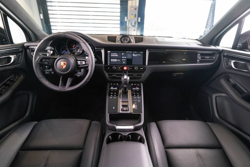 New 2026 Porsche Macan AWD/4WD image 15