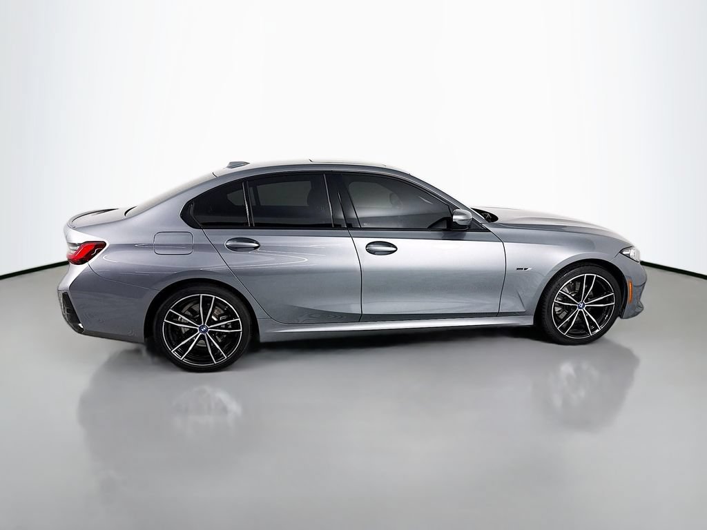 Used 2023 BMW 330e xDrive w/ M Sport Package AWD/4WD image 8