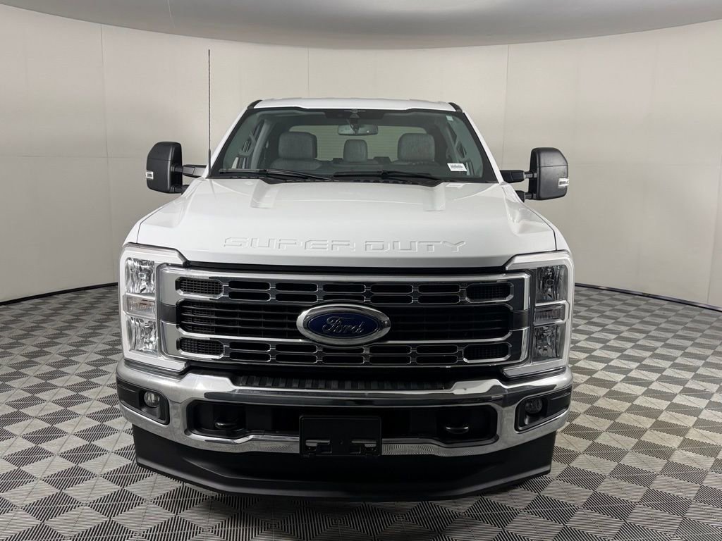 Used 2023 Ford F350 XLT AWD/4WD image 7