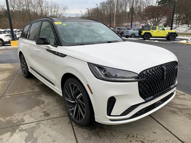 New 2026 Lincoln Aviator Black Label w/ Black Label Special Edition image 15