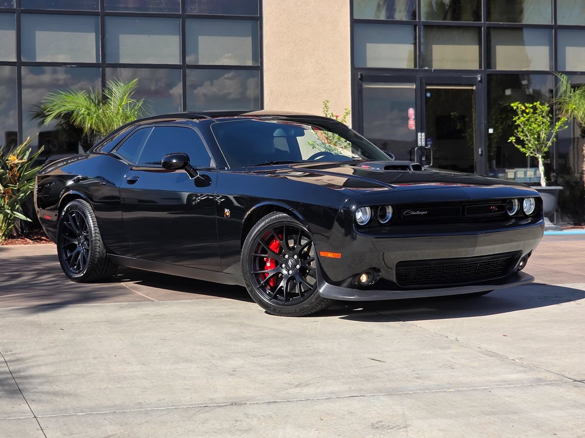 Used 2018 Dodge Challenger R/T Scat Pack RWD image 3