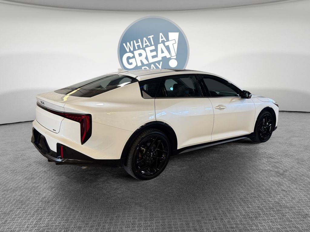 Certified 2025 Kia K4 GT-Line Turbo FWD image 3