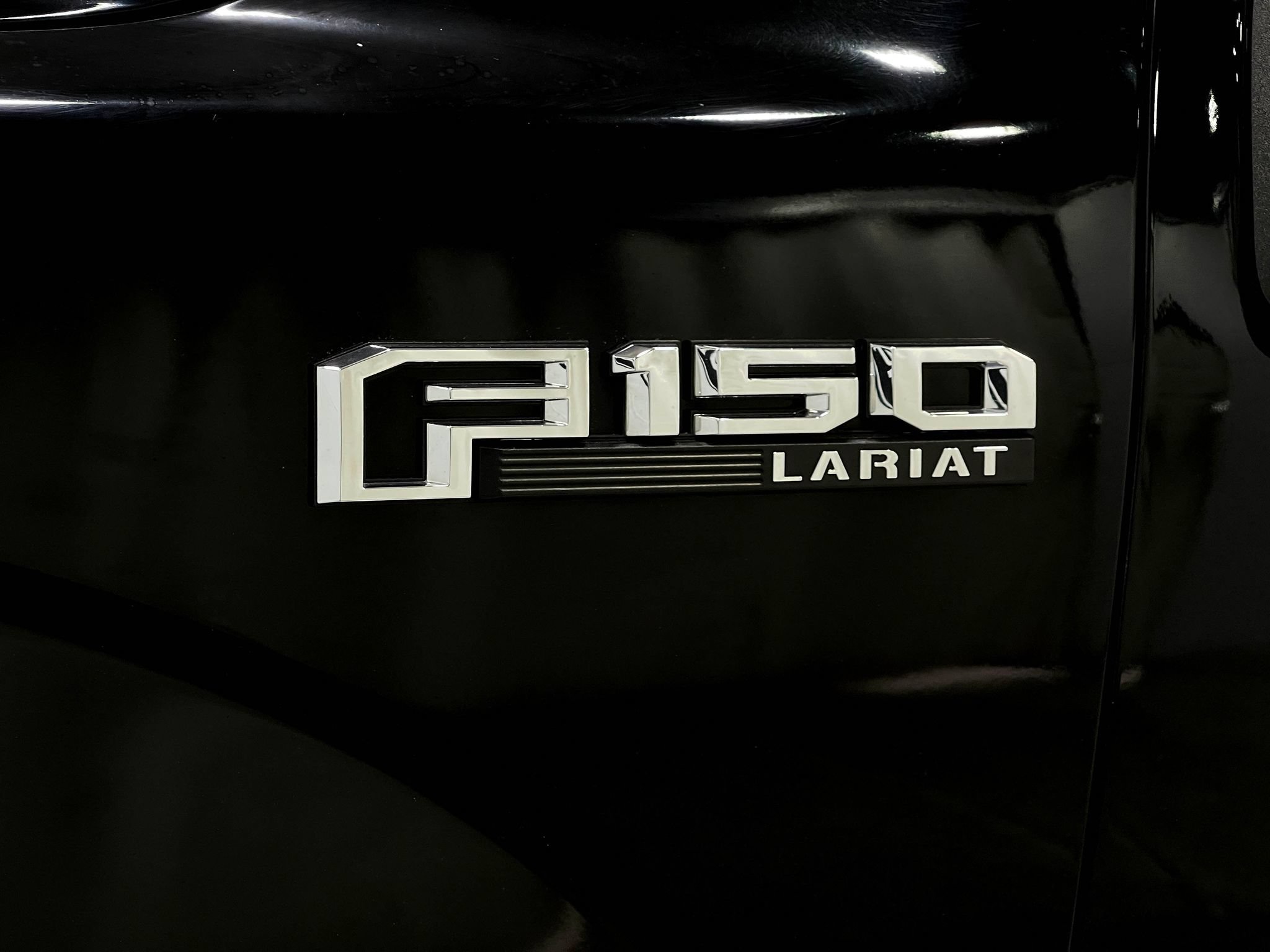 Used 2018 Ford F150 Lariat w/ Equipment Group 502A Luxury AWD/4WD image 39