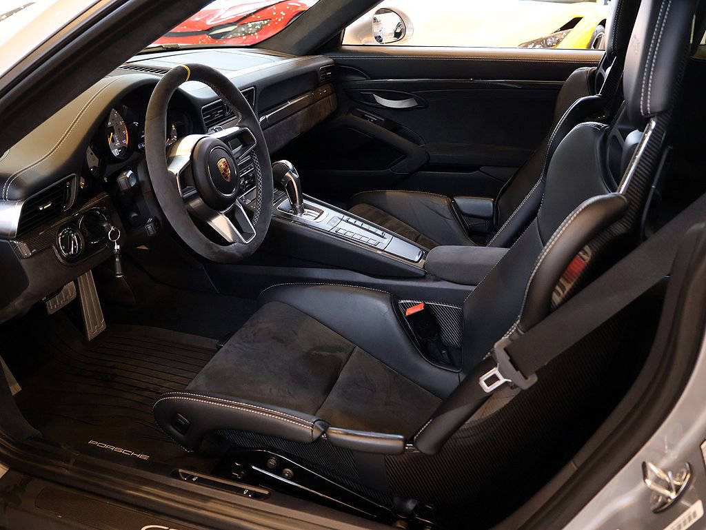 Used 2016 Porsche 911 GT3 RS image 4