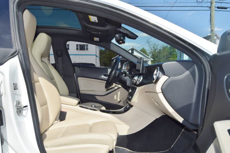 Used 2019 Mercedes-Benz CLA 250 4MATIC w/ Premium Package image 22