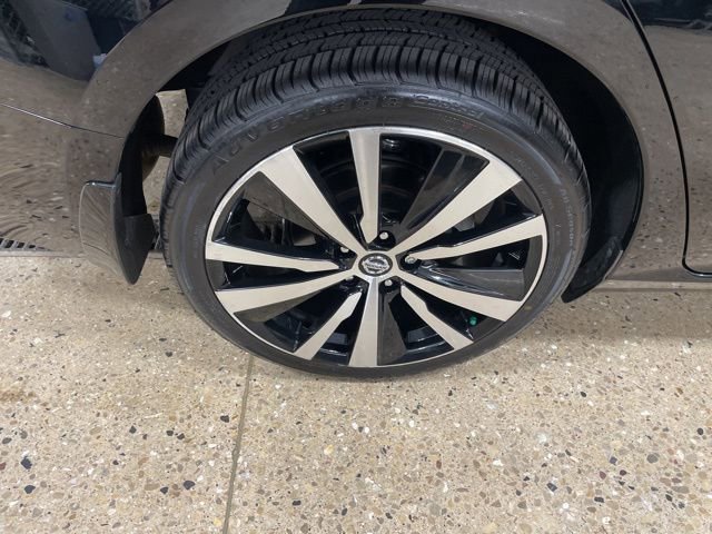 Certified 2020 Nissan Altima 2.5 Platinum image 37