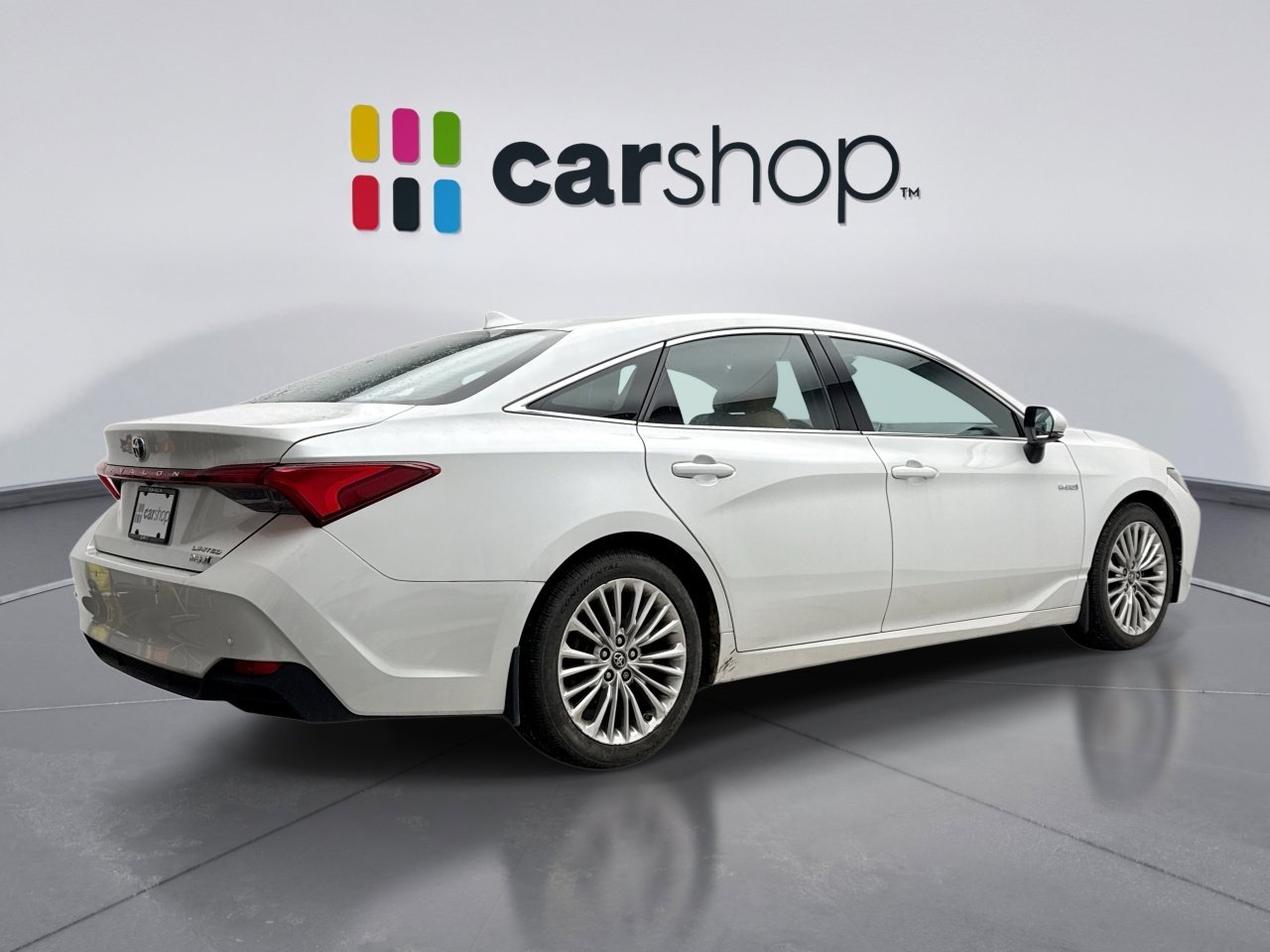 Used 2019 Toyota Avalon Limited w/ Advanced Safety Package image 5