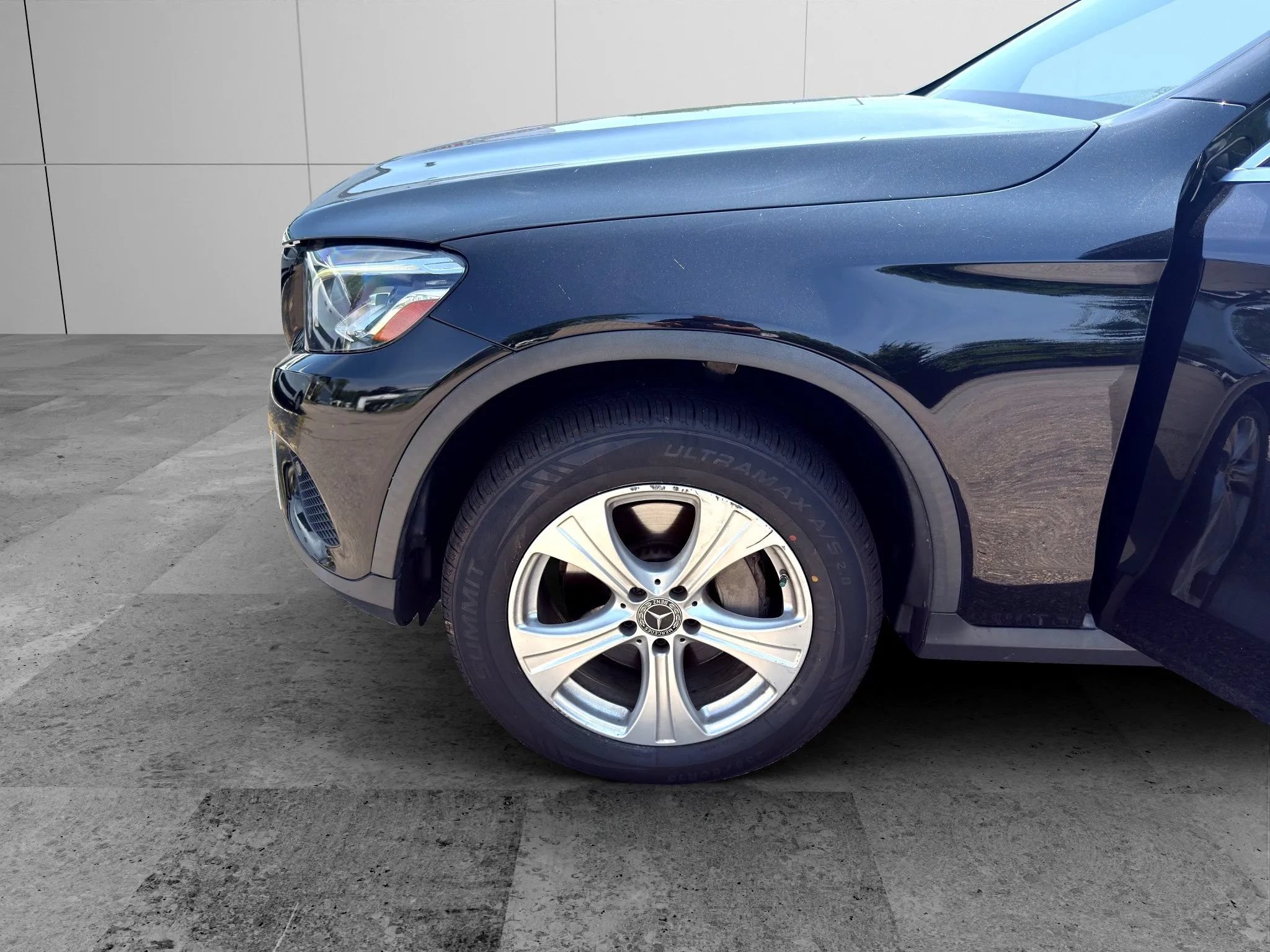 Used 2017 Mercedes-Benz GLC 300 4MATIC image 22
