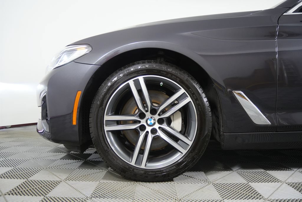 Certified 2023 BMW 530i w/ Convenience Package RWD image 7