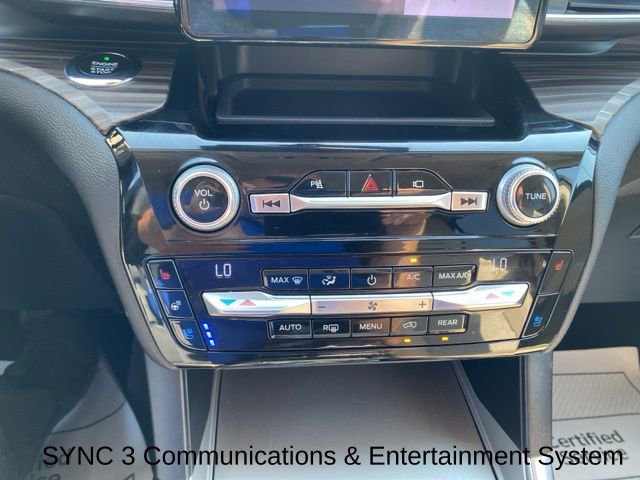 Used 2021 Ford Explorer Limited image 18