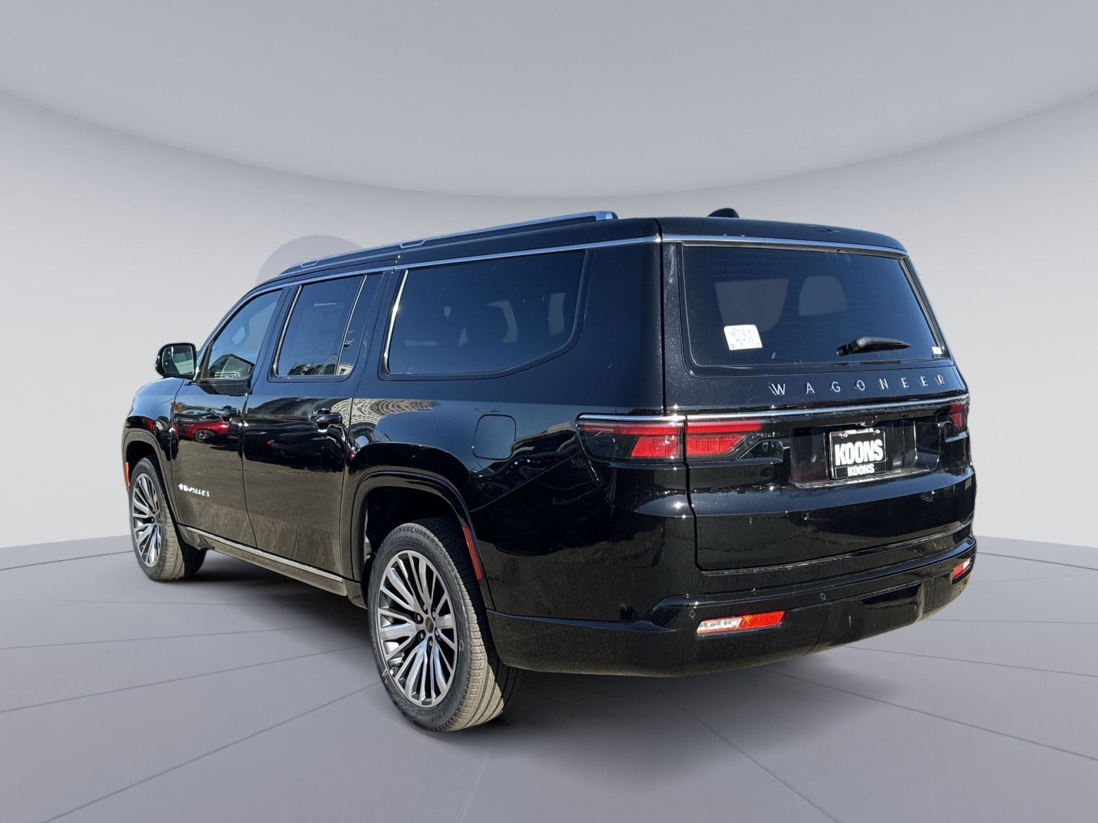 New 2025 Jeep Wagoneer L Series II image 4