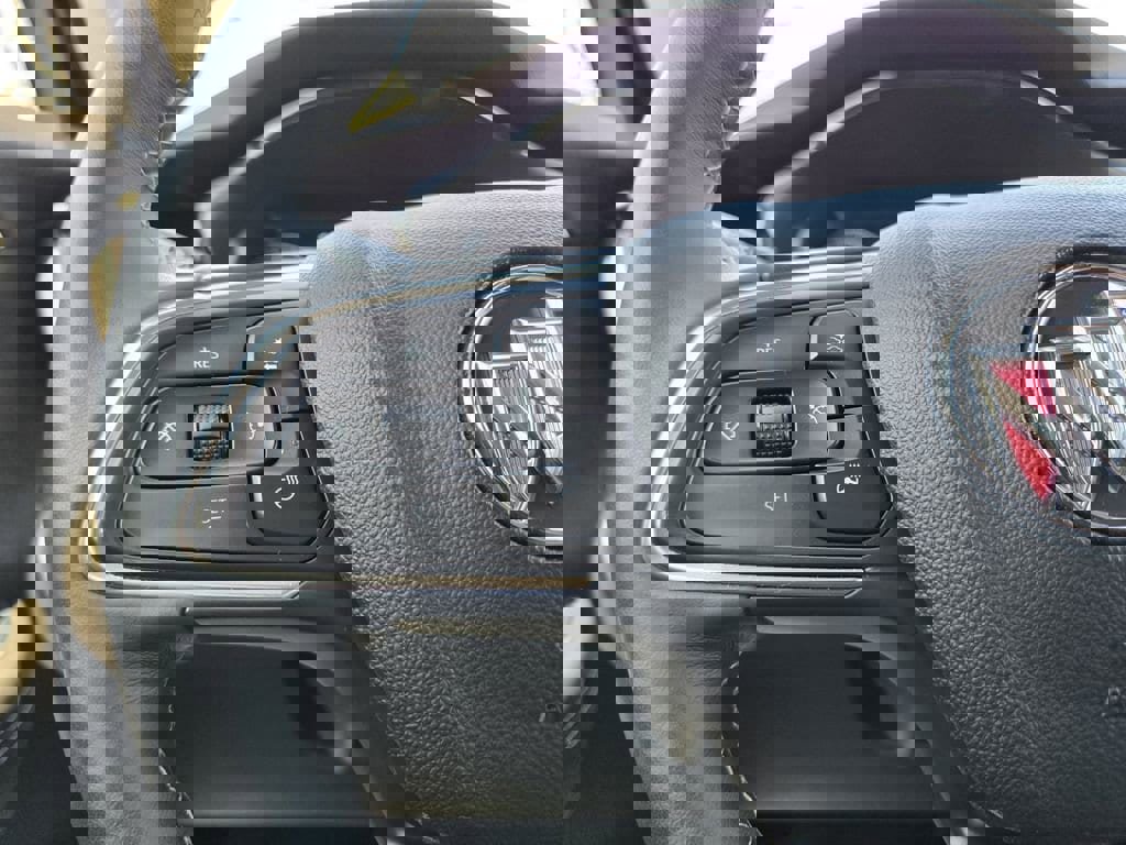 Certified 2023 Buick Envision Essence w/ Sport Touring Package image 17