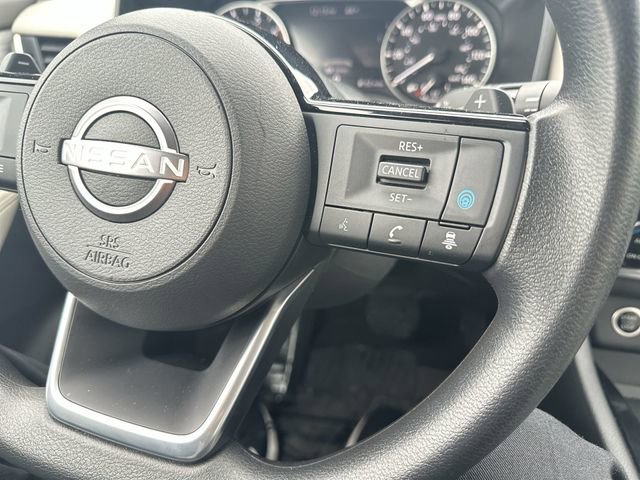 Certified 2023 Nissan Rogue SV image 24