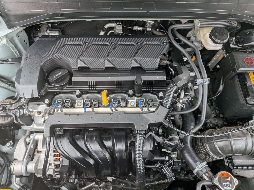 Used 2025 Hyundai Venue SEL image 35