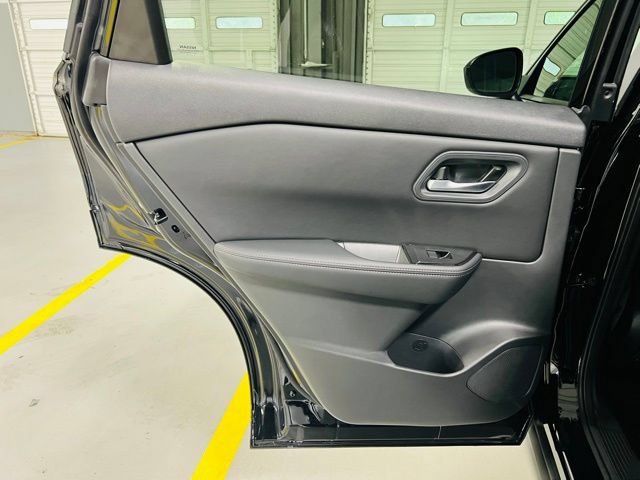New 2026 Nissan Rogue SV FWD image 24
