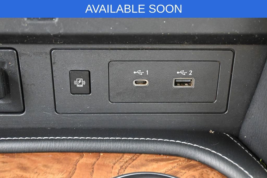 Used 2021 Nissan Armada SL w/ Captain's Chairs Package AWD/4WD image 28