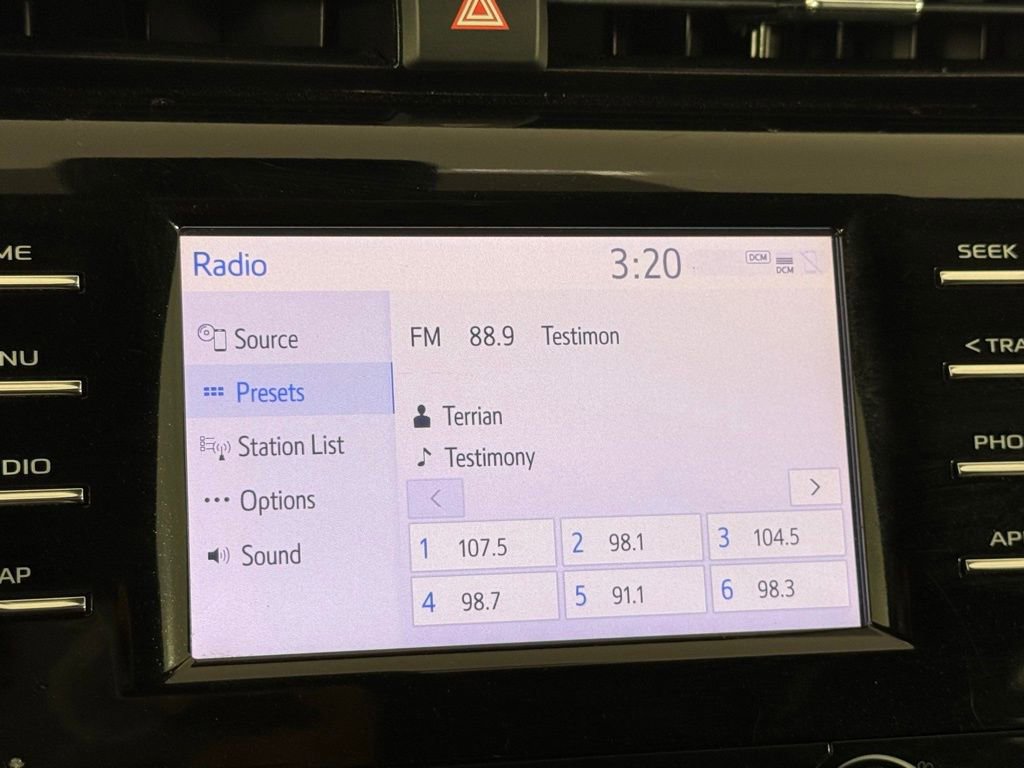 Used 2019 Toyota Camry SE image 36