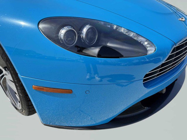 Used 2011 Aston Martin V12 Vantage Coupe image 12