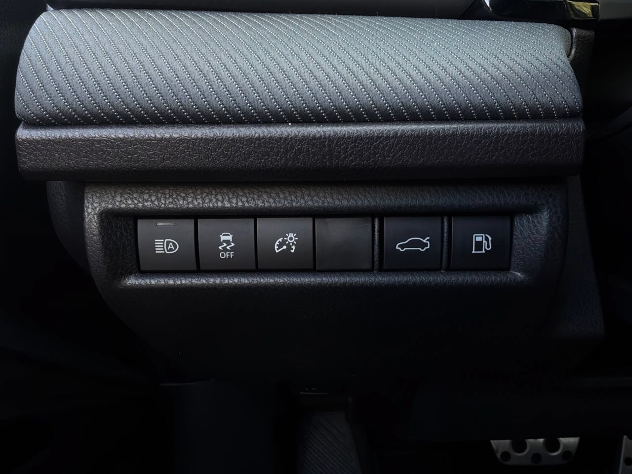 Used 2026 Toyota Camry SE FWD image 24