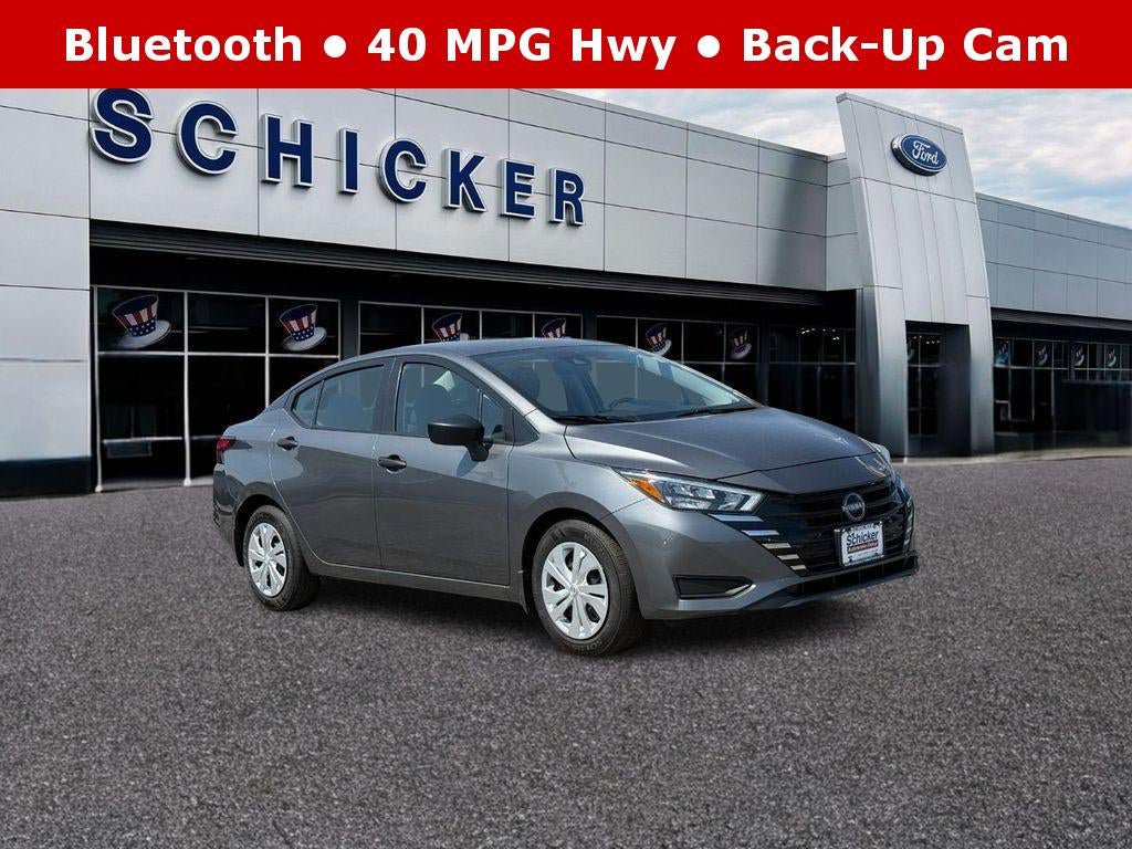 Used 2025 Nissan Versa S w/ Trunk Package