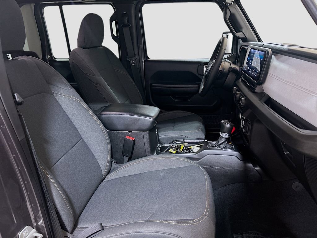 Used 2024 Jeep Gladiator Sport image 24