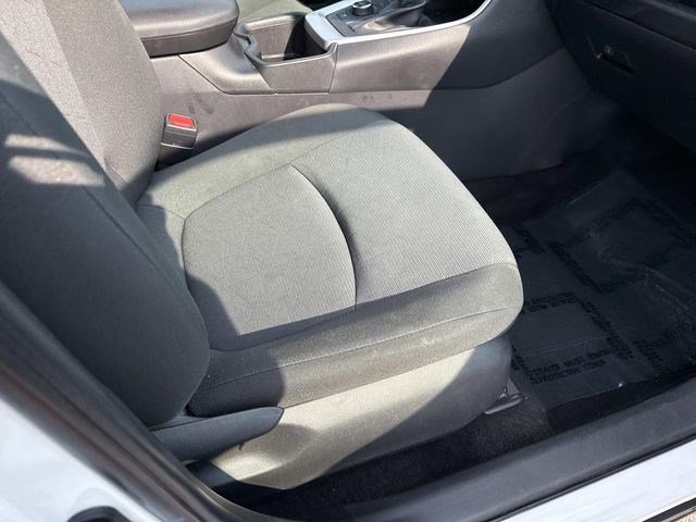 Used 2025 Toyota RAV4 XLE image 10