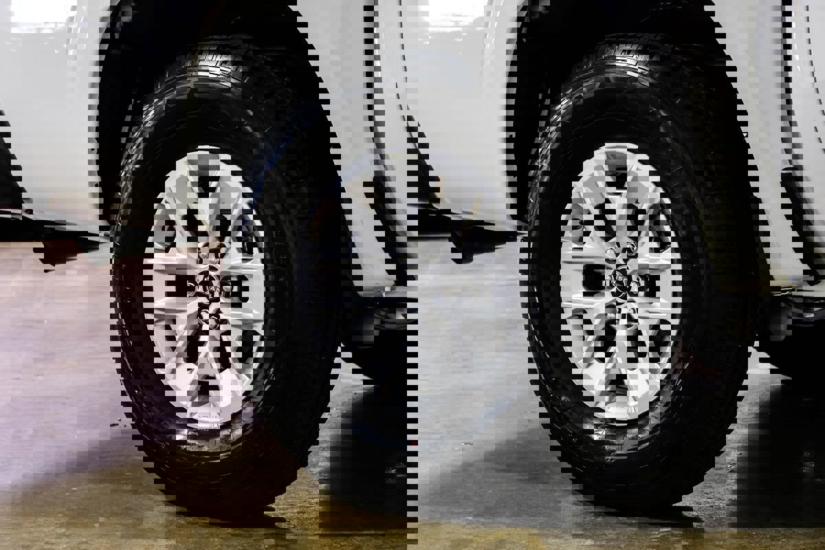 Used 2025 Nissan Frontier S image 47