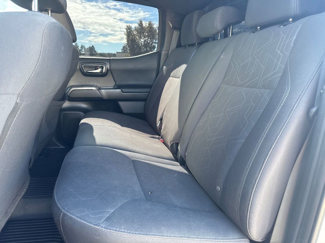 Used 2019 Toyota Tacoma TRD Off-Road image 8