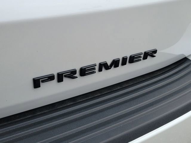 New 2025 Chevrolet Suburban Premier image 7
