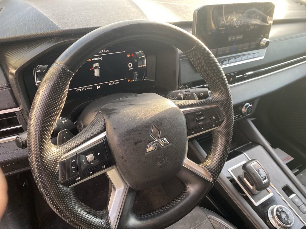 Used 2022 Mitsubishi Outlander SEL Black Edition image 7