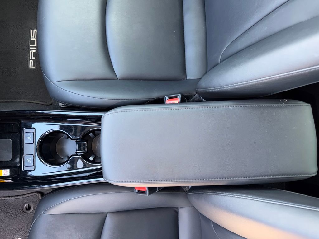 Used 2022 Toyota Prius FWD image 27