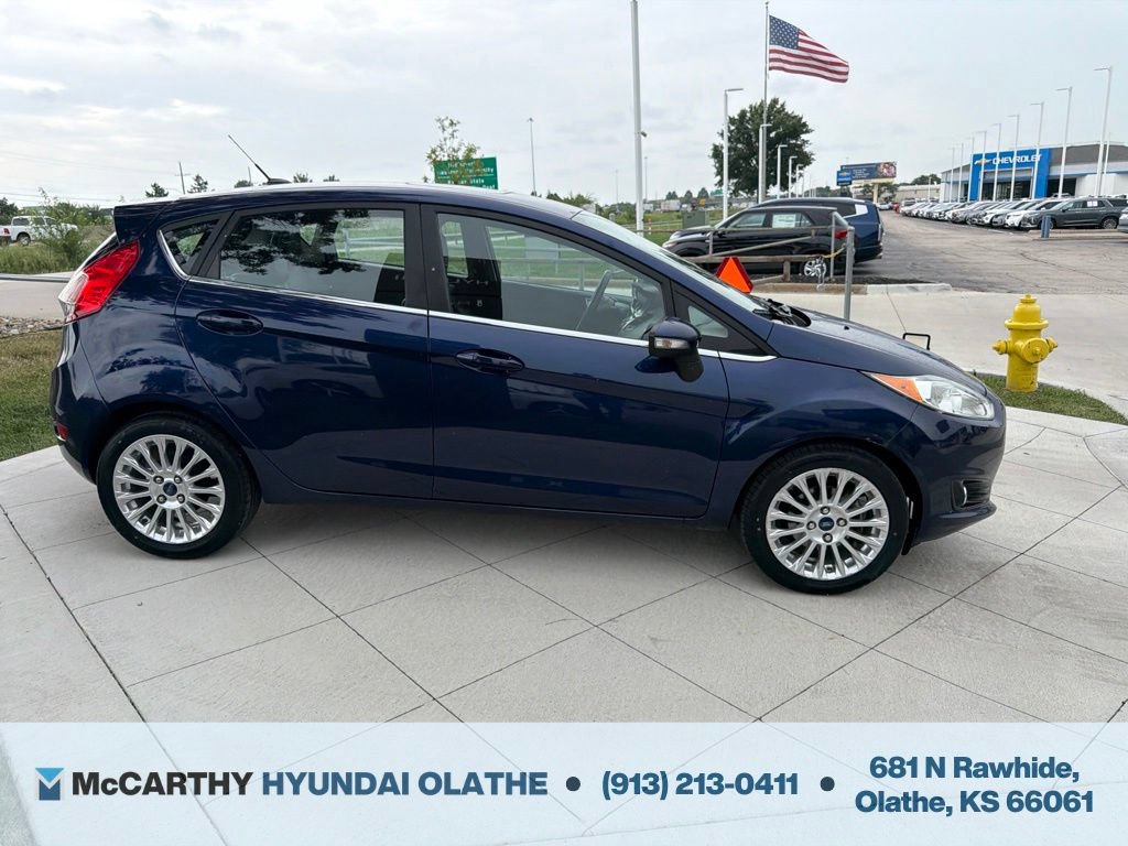 Used 2016 Ford Fiesta Titanium FWD image 17
