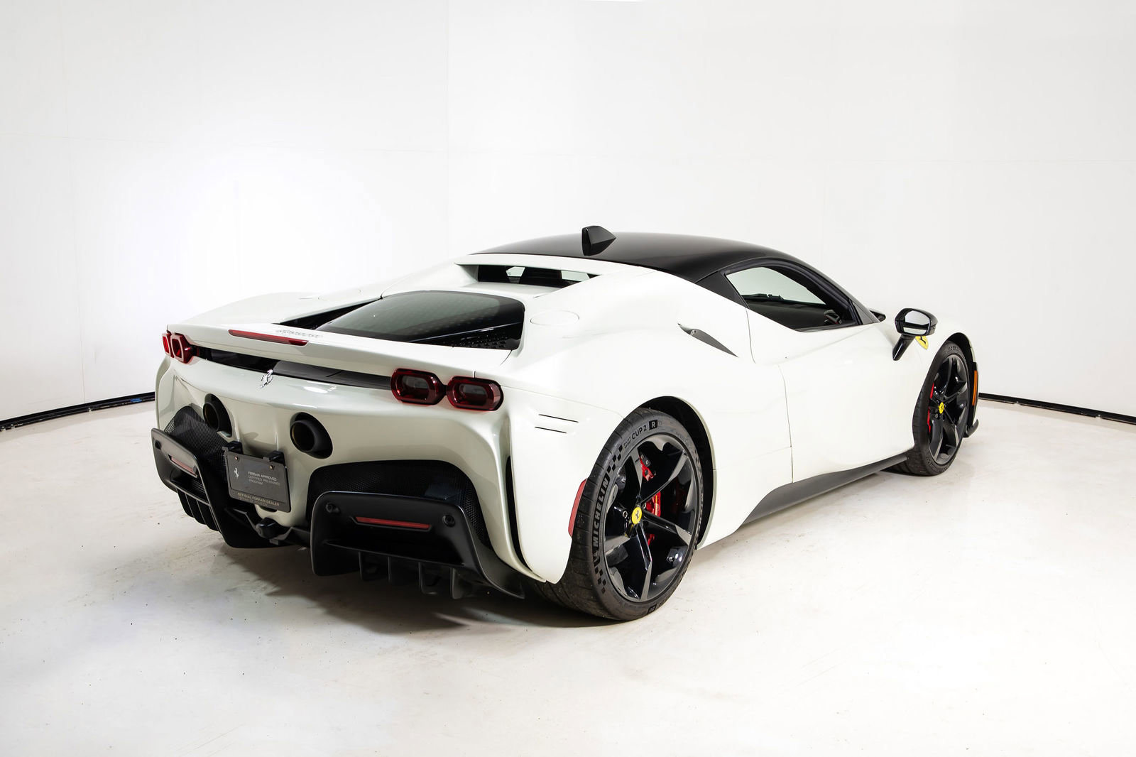 Certified 2022 Ferrari SF90 Stradale AWD/4WD image 7