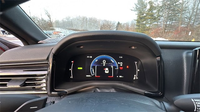 Used 2025 Toyota Camry SE image 16