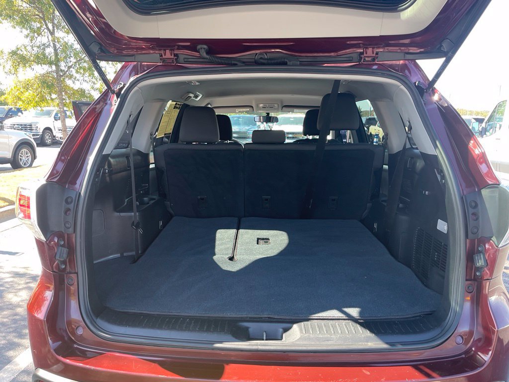 Used 2016 Toyota Highlander LE FWD image 29