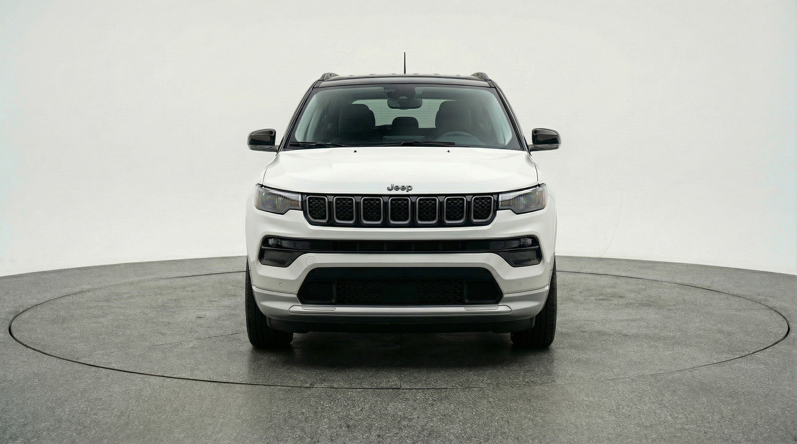Used 2025 Jeep Compass Limited image 2