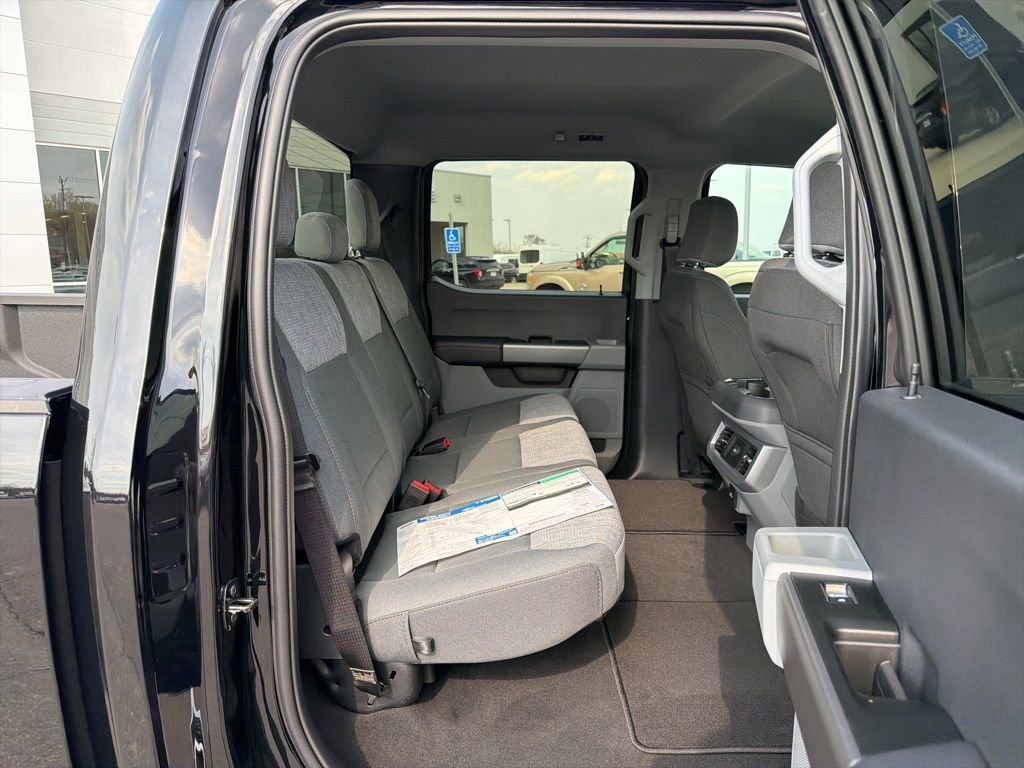 New 2026 Ford F350 XLT w/ 360-Degree Camera Package AWD/4WD image 17