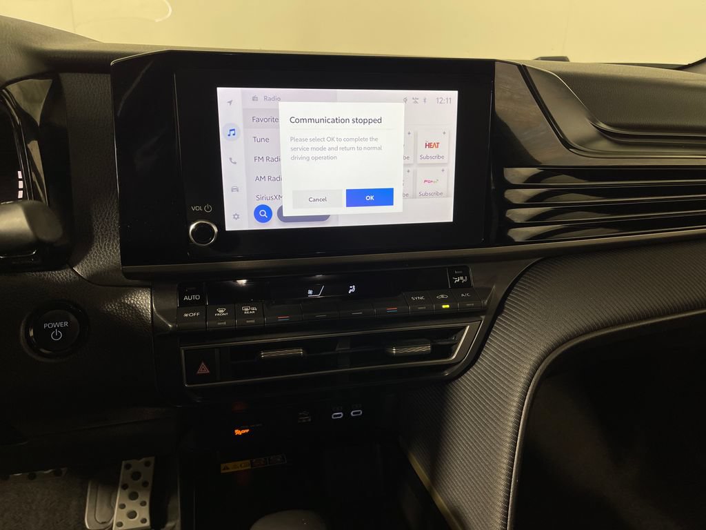 Certified 2025 Toyota Camry SE FWD image 20