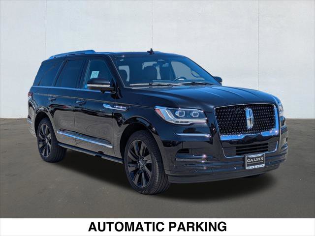 Used 2024 Lincoln Navigator Reserve AWD/4WD image 7