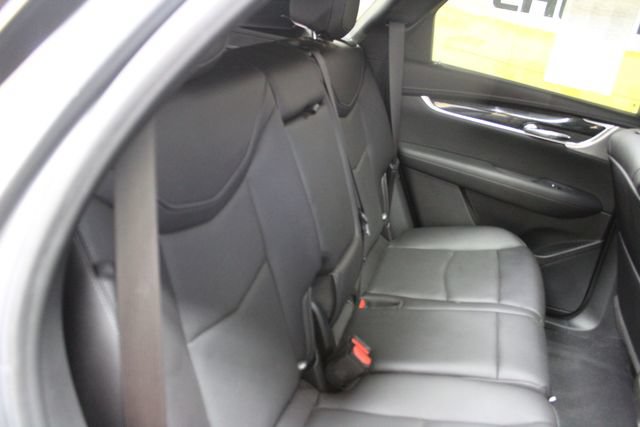 Used 2021 Cadillac XT5 Premium Luxury w/ LPO, Floor Liner Package AWD/4WD image 9
