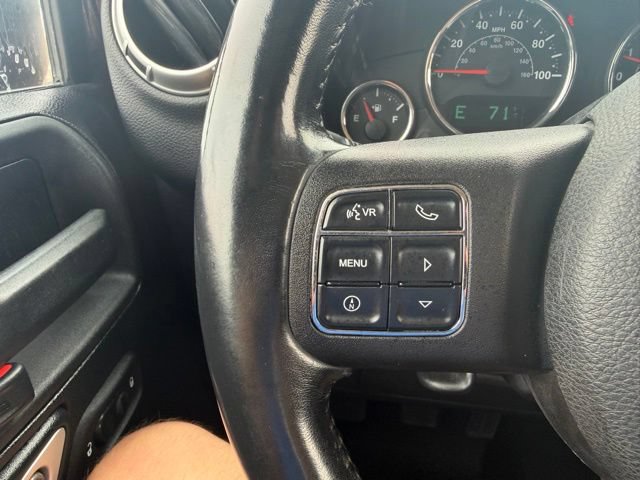 Used 2011 Jeep Wrangler Unlimited Sahara w/ Connectivity Group AWD/4WD image 21
