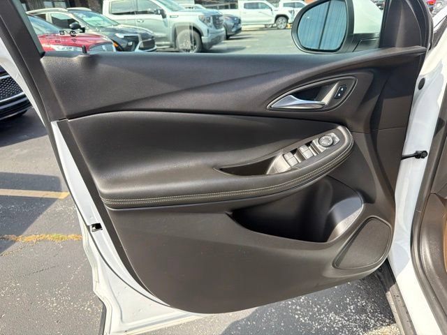 Used 2025 Buick Encore GX Preferred FWD image 11