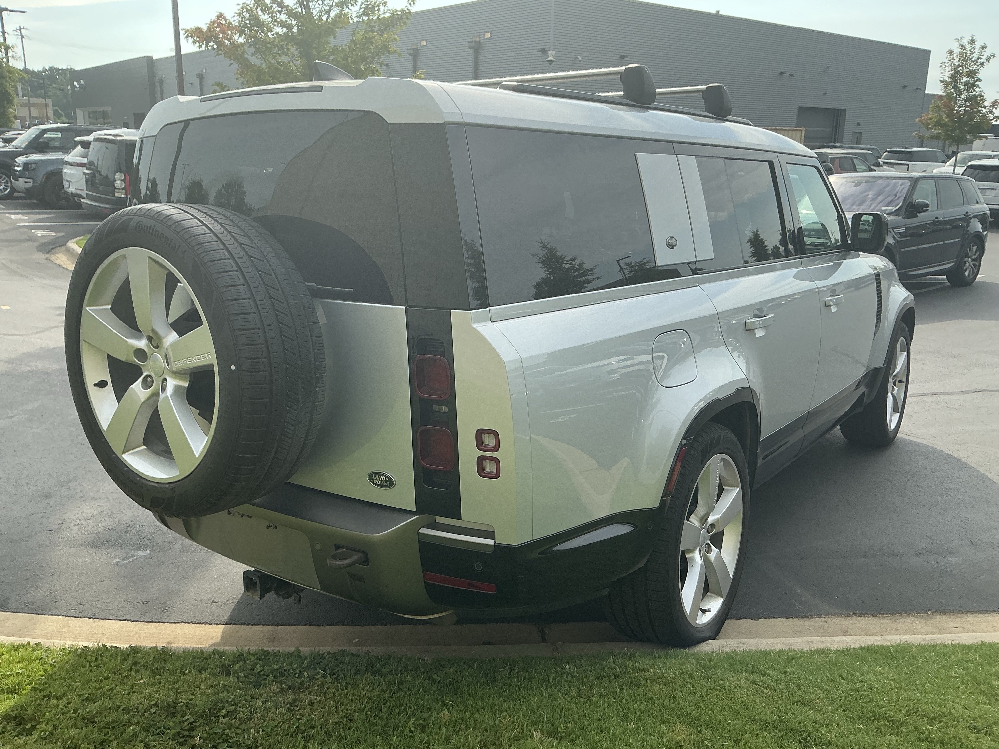 Certified 2023 Land Rover Defender 130 X-Dynamic SE AWD/4WD image 7