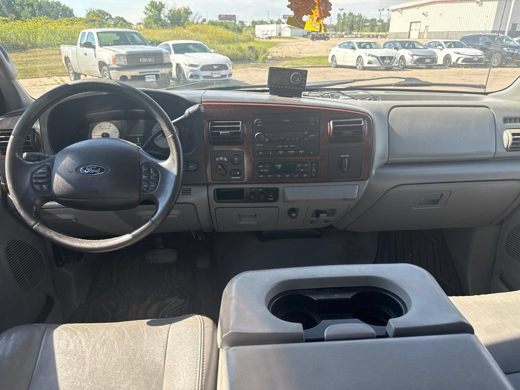 Used 2006 Ford F350 Lariat AWD/4WD image 11