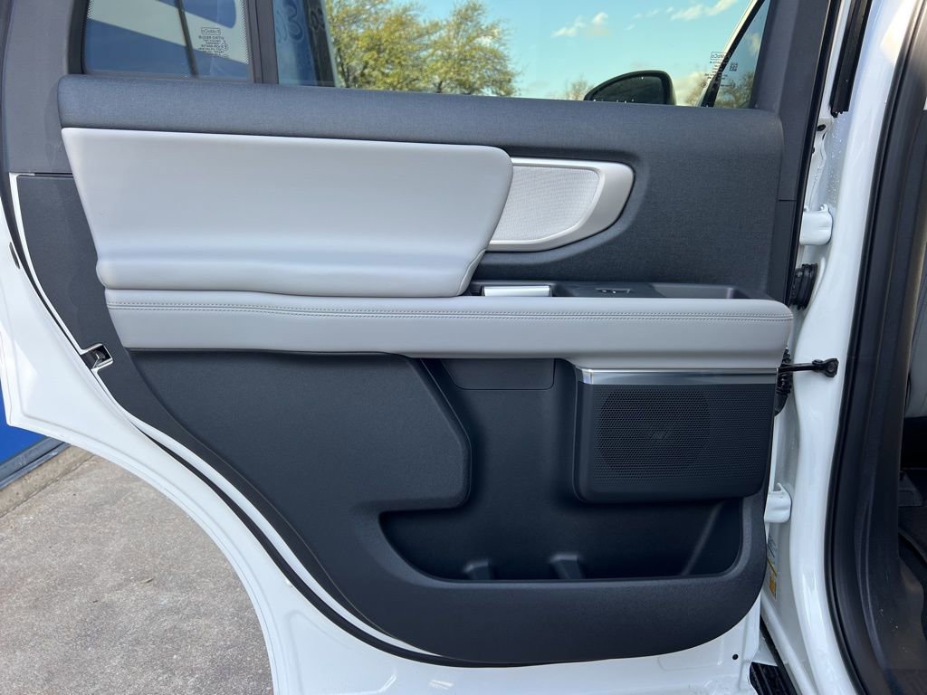 New 2026 Ford Expedition Active image 13