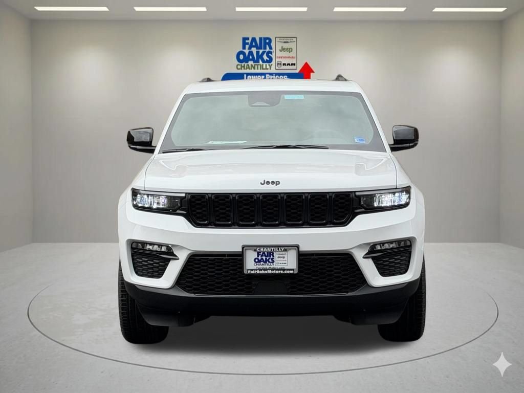 New 2025 Jeep Grand Cherokee Limited w/ Black Appearance Package AWD/4WD image 4